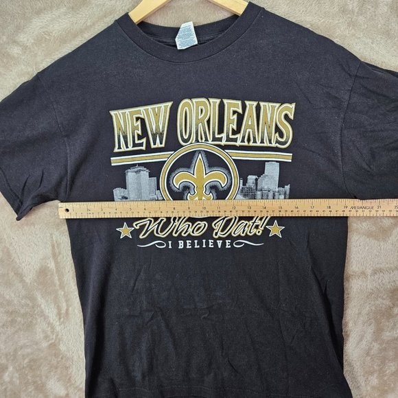 Black New Orleans Saints Football T-Shirt Who Dat I Believe Men's Size M Short - Picture 4 of 10